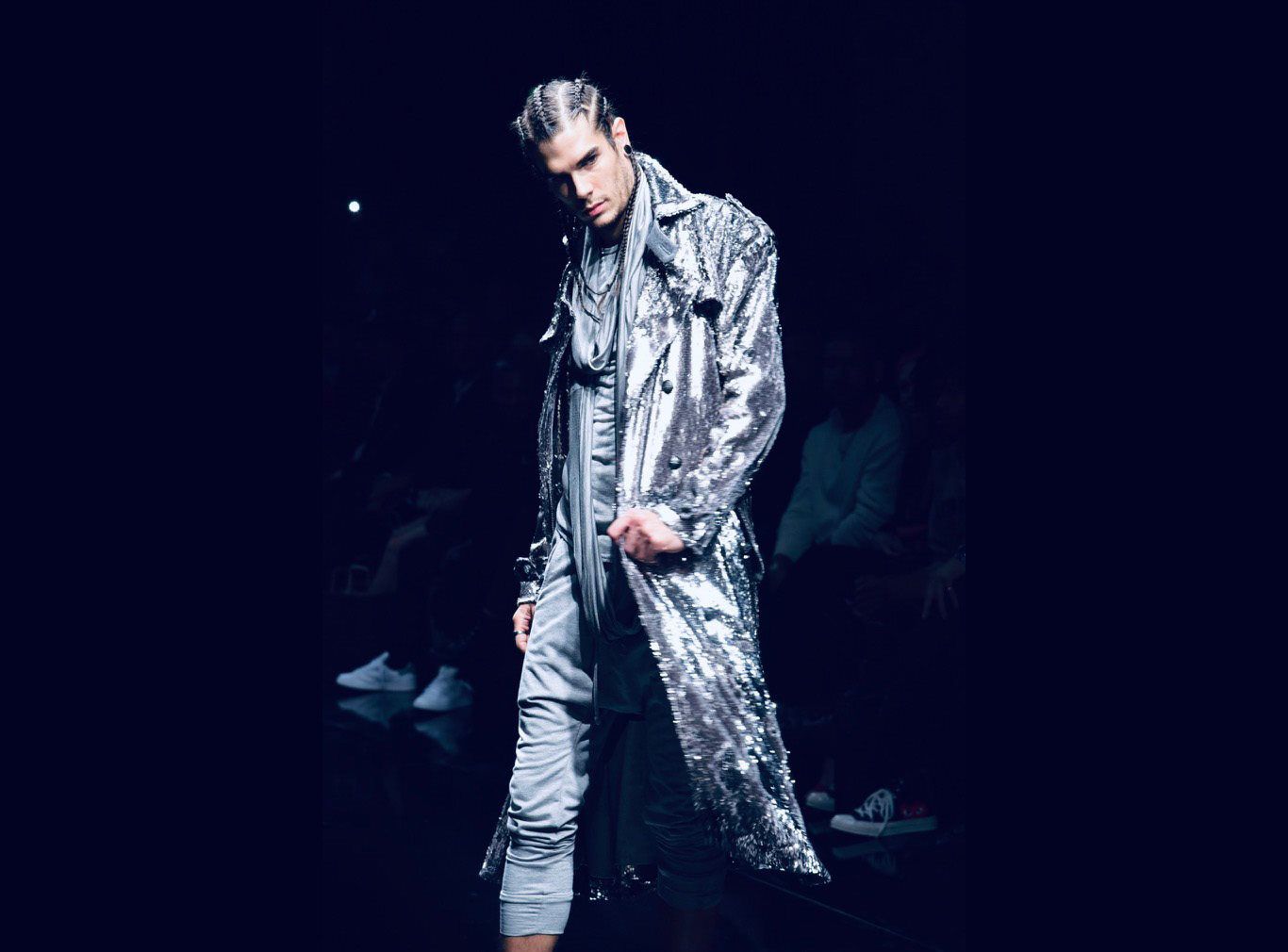 NG:BLACK — sequin coat on the runway